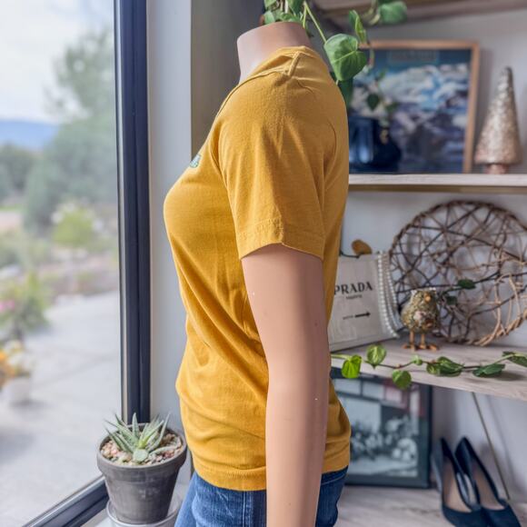 Rowdy Crowd Clothing, Sassy Skull Short Sleeve Southwestern Tee, Women's Small - Picture 6 of 7